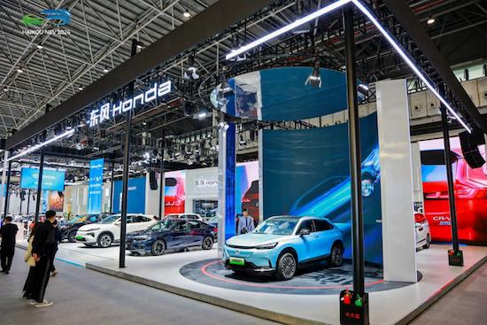 "New" cars gather at Haikou International Auto Show and Haikou New Energy Auto Show, which is bursting with popularity _fororder_image005